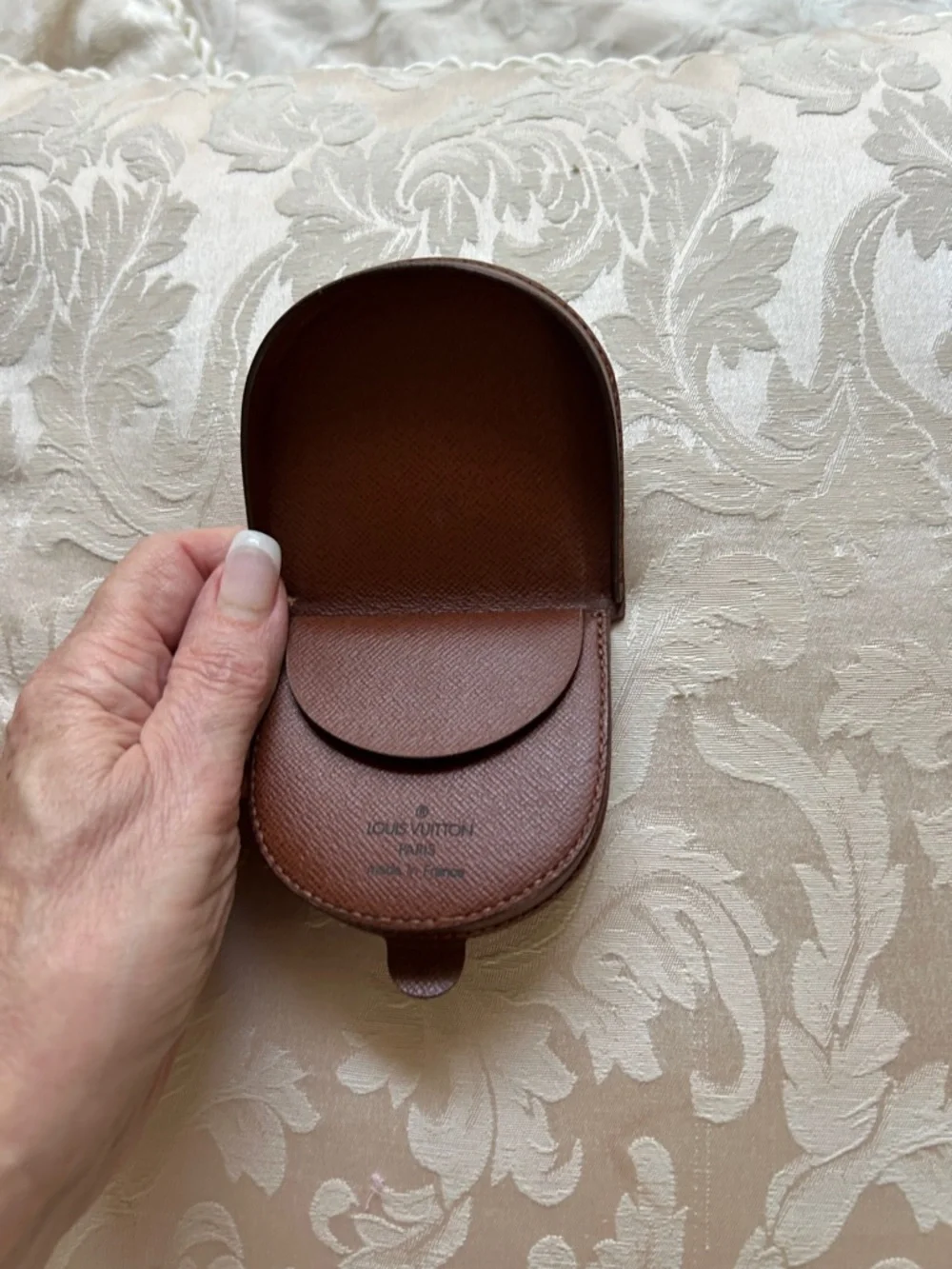 7034. Authentic Louis Vuitton Collectible Vintage Monogram Coin Pouch. - Picture 3 of 8